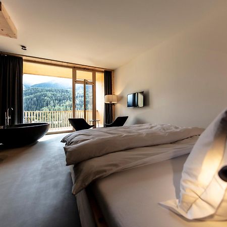 Hotel Arnica Scuol - Adults Only Esterno foto