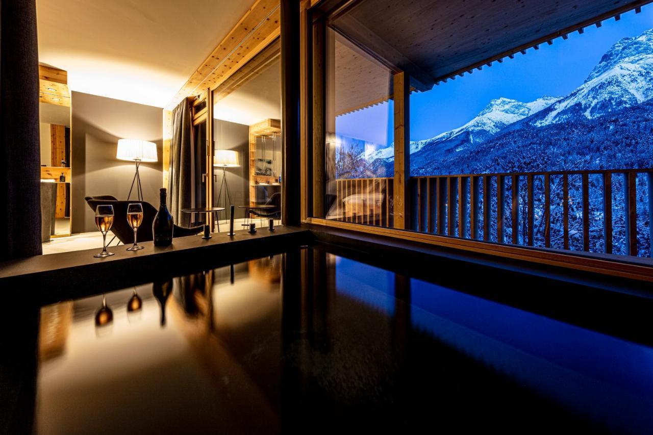 Hotel Arnica Scuol - Adults Only Esterno foto