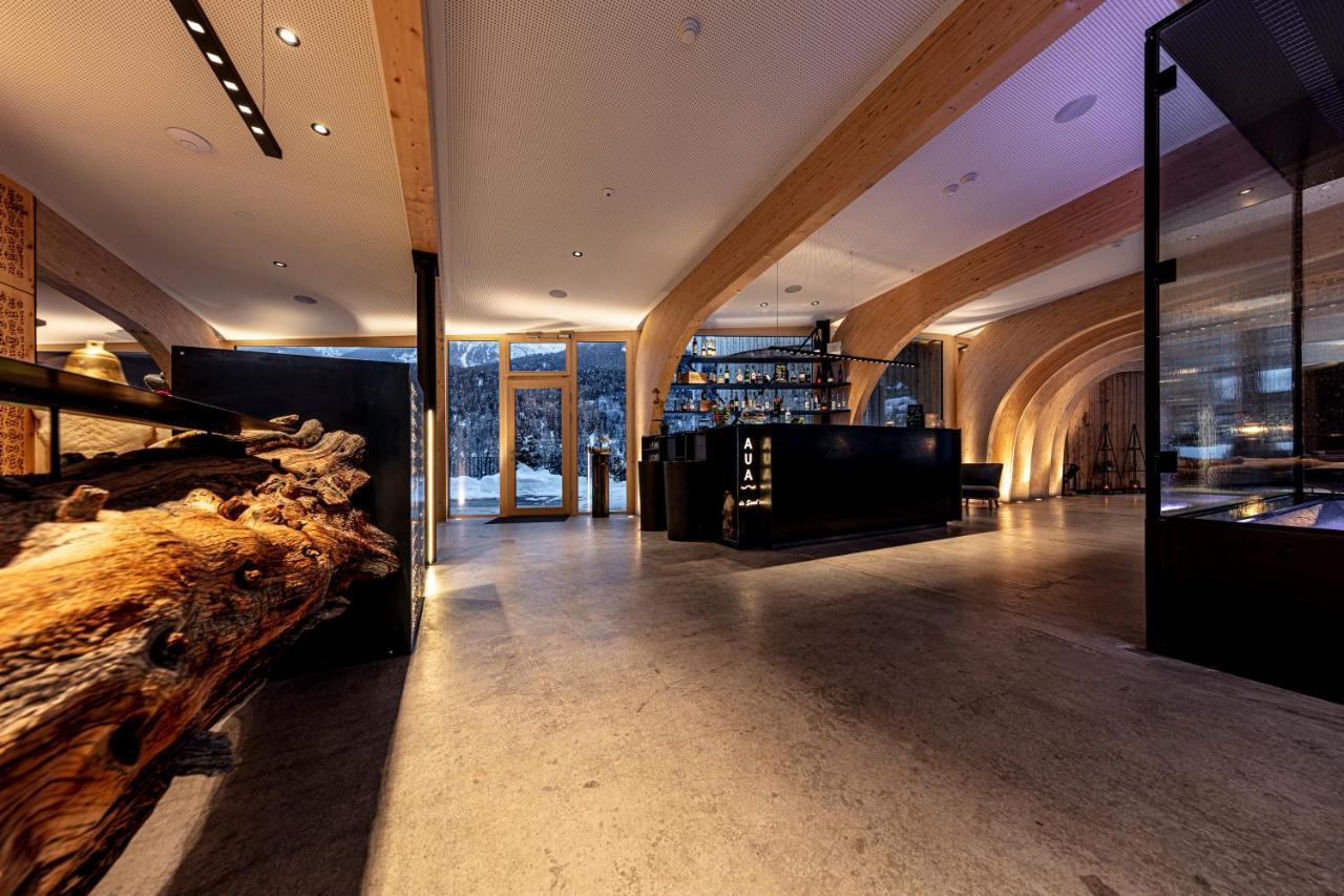 Hotel Arnica Scuol - Adults Only Esterno foto