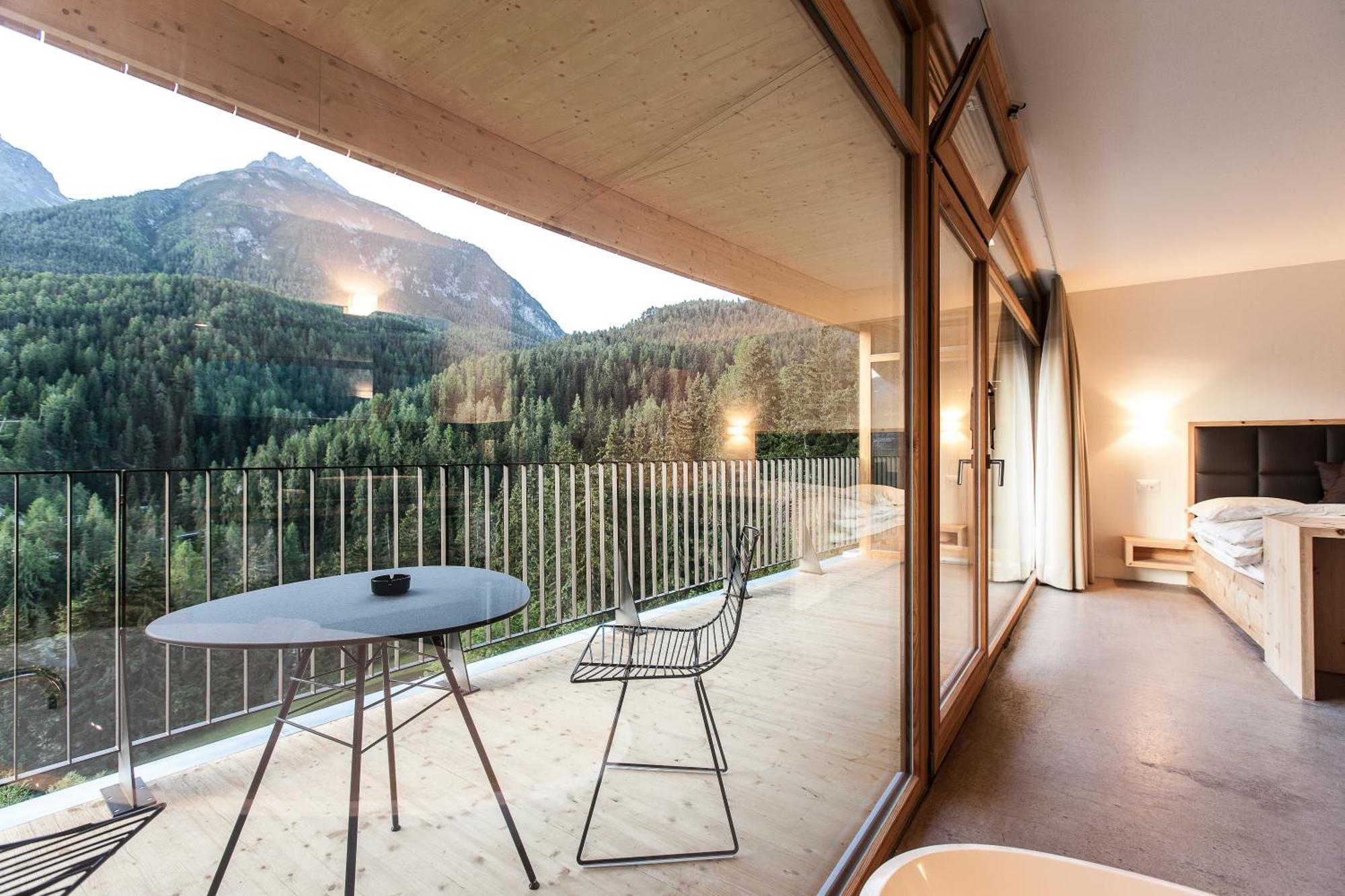Hotel Arnica Scuol - Adults Only Camera foto