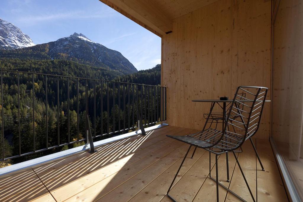 Hotel Arnica Scuol - Adults Only Esterno foto